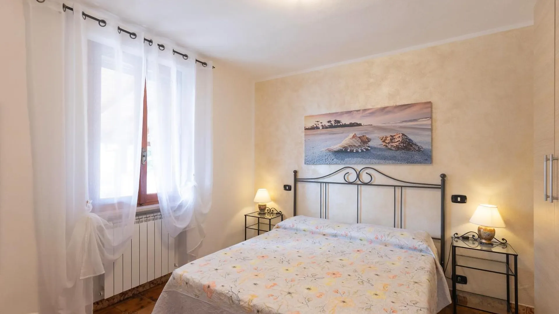 Appartamenti La Chiocciola - Helloelba Lacona 0*,